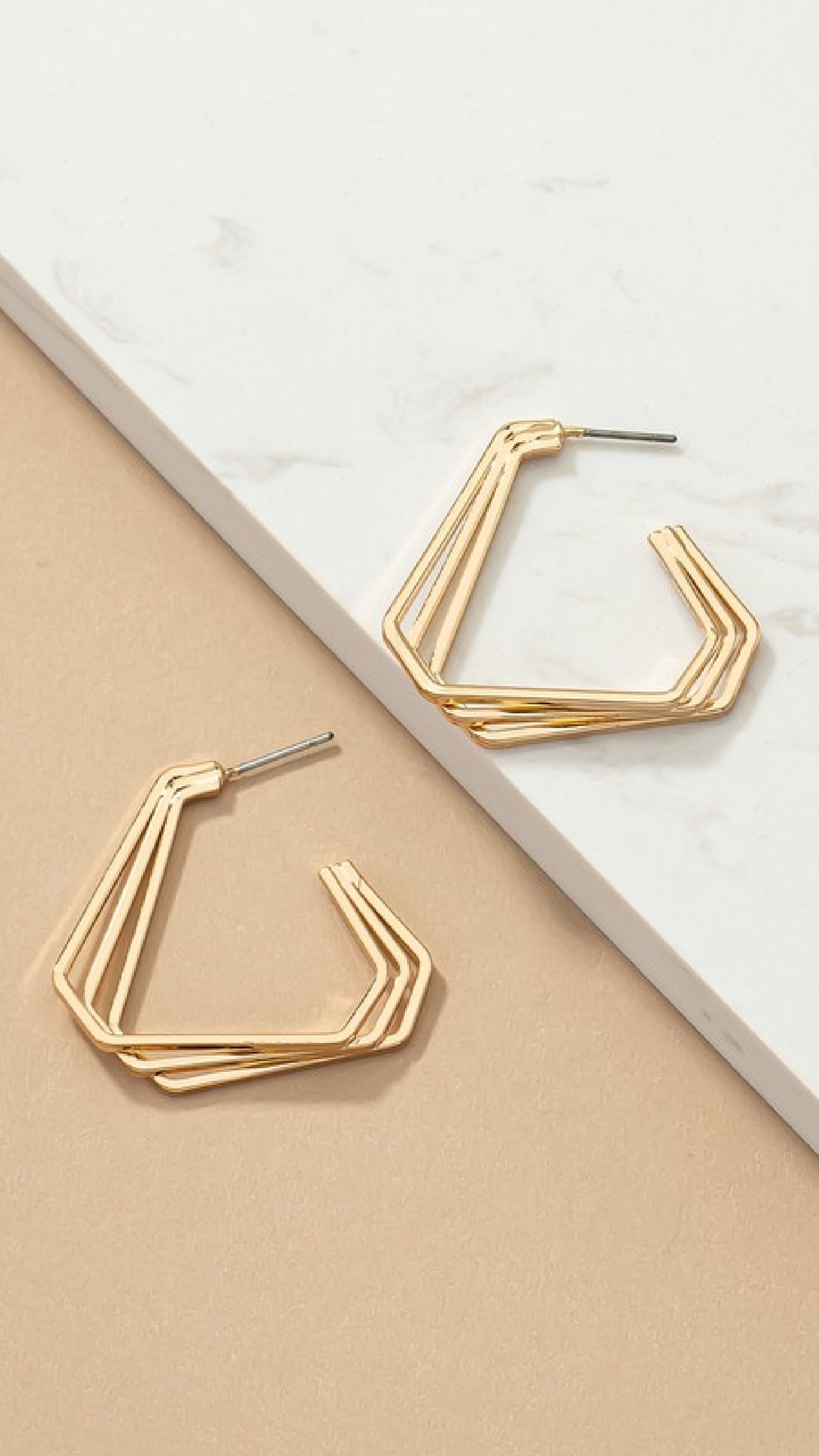 Chase Me Earrings - Gold